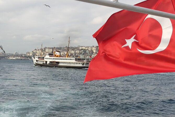 2-Hour Bosphorus Cruise in Istanbul with Guide - What matters most on board: sound, angles, and comfort
