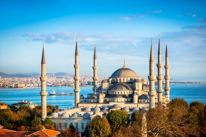 Best of Istanbul: Basilica Cistern - Blue Mosque - Grand Bazaar - Sultanahmet District and square viewpoints