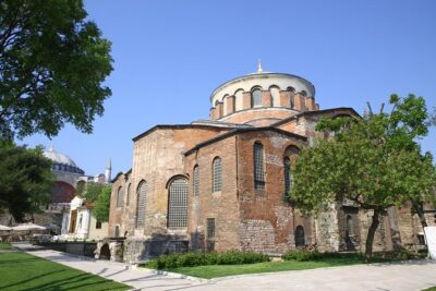 Blue Mosque Sultanahmet Old Town and Hippodrome Walking Tour - Starting at the German Fountain: a weirdly cool time machine