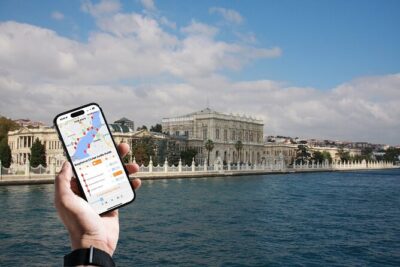 Bosphorus Daytime or Sunset Sightseeing Cruise & Audio Guide - Picking your seat: views, hearing, and comfort