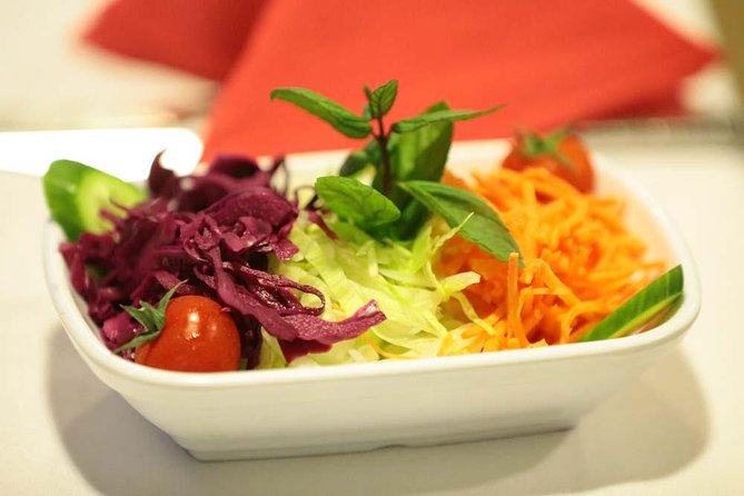 Bosphorus Dinner Cruise with Turkish Music and Live Performances - Üsküdar: the Asian shore at close range