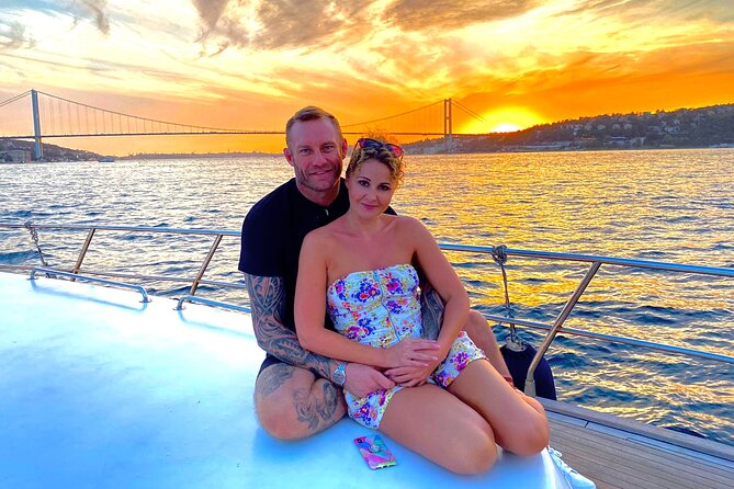 Bosphorus Sunset Yacht Cruise with Snacks and Live Guide - Why the Bosphorus sunset cruise is such an easy Istanbul win