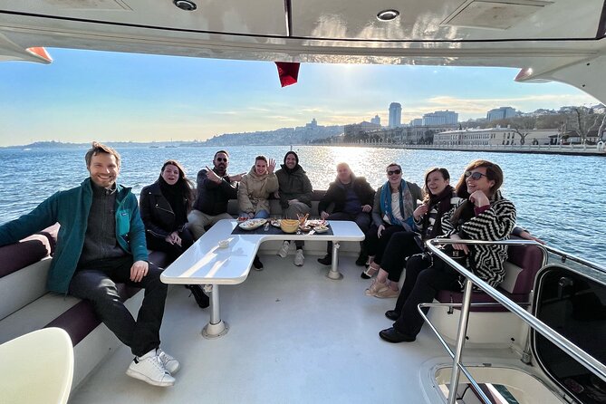 Bosphorus Yacht Cruise with Stopover on the Asian Side - (Morning or Afternoon) - Photo tips: how seat choice can affect what you see