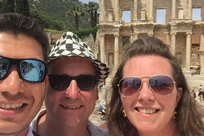 Day Trip to Ephesus from/to Istanbul with FLIGHT and LUNCH - Flight to Izmir: quick, and still a real chunk of your day