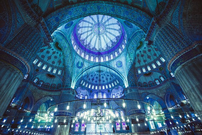Full Day Istanbul Old City Tour With Expert Local Guide - Why this Old City loop is so useful for first-timers