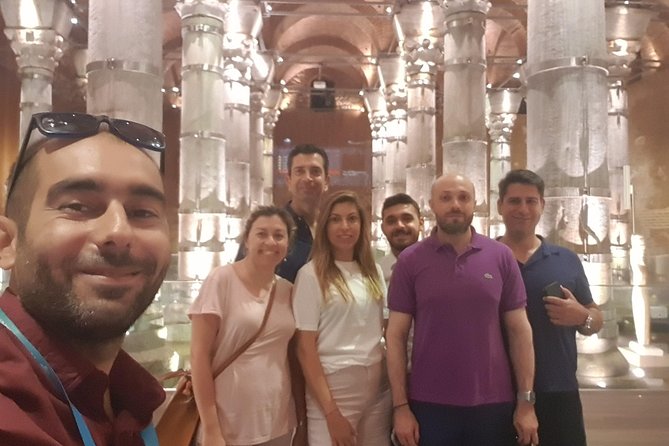 Historical Peninsula - Spice Market (Misir Carsisi) and Turkish Delight Sampling