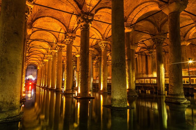 Istanbu City Walk: Topkapi Palace, Harem, & Basilica Guided Tour - What kind of guide you’ll get (and why it shows)