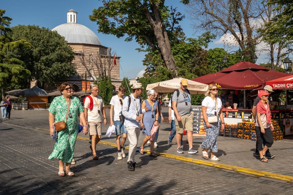 Istanbul: Blue Mosque & Hagia Sophia Guided Tour w/ Tickets - Getting there: Galataport cruise start vs Sultanahmet meeting point