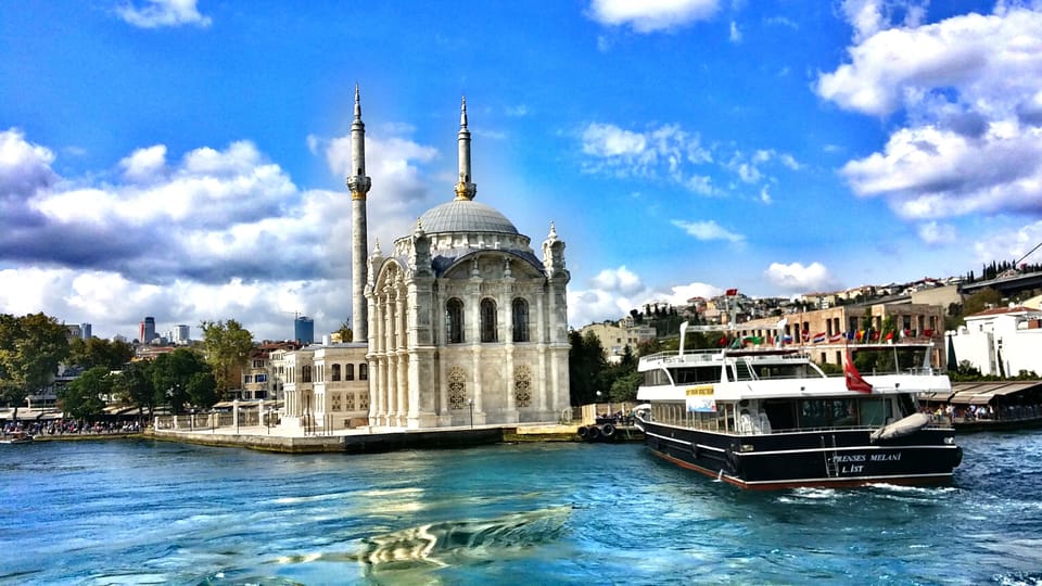 Istanbul: Bosphorus and Black Sea Cruise with Lunch - Price and value: what $177 buys on the Bosphorus