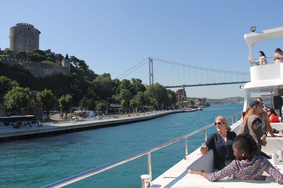 Istanbul: Bosphorus and Black Sea Cruise with Lunch - Dolmabahçe to Ortaköy: Istanbul’s grand waterfront, paced for photos