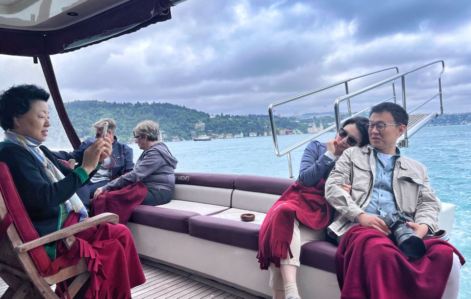 Istanbul: Bosphorus Cruise with Stopover on the Asian Side - The route is short, but the storytelling is the point