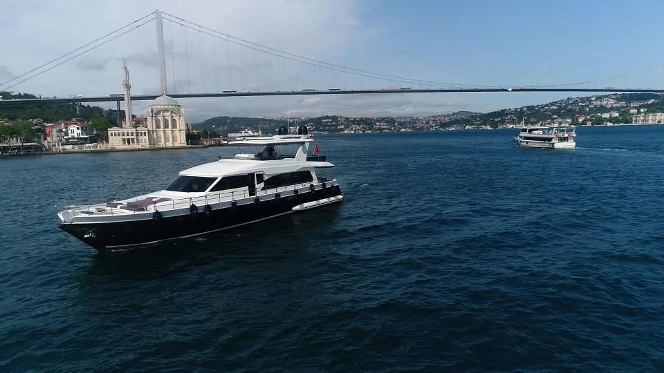 Istanbul: Bosphorus Cruise with Stopover on the Asian Side - Ortaköy, Arnavutköy, and the Bosphorus neighborhoods you can actually feel