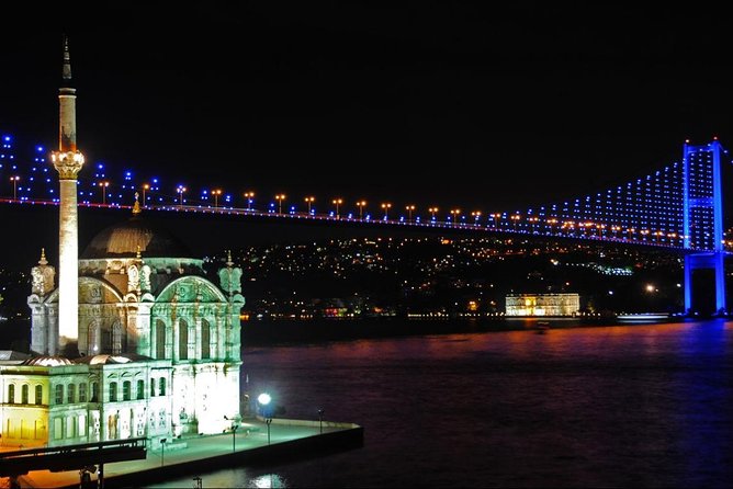 Istanbul Bosphorus Dinner Cruise and Turkish Night Show with DJ - Comfort and crowd management: how to get a good view
