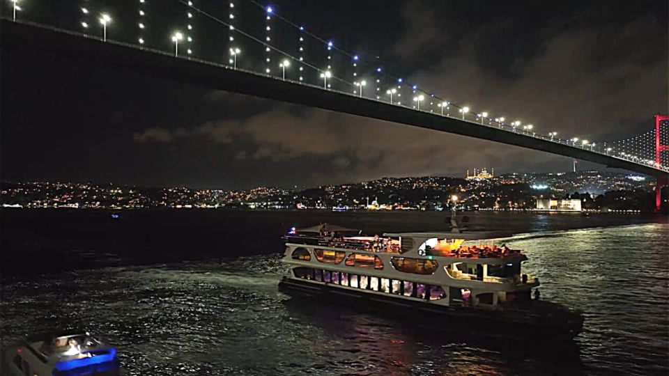 Istanbul: Bosphorus Dinner Cruise with Drinks & Turkish Show - Why a Bosphorus dinner cruise feels like Istanbul’s best time slot