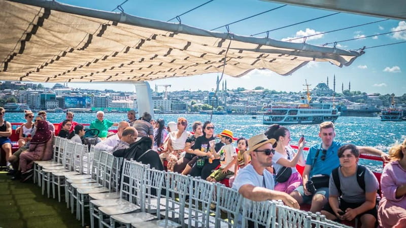 Istanbul: Bosphorus Sightseeing Cruise Tour with Audio Guide - Crowds and Noise: The Main Reasons the Experience Can Feel Different