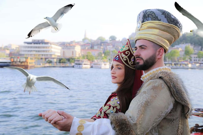 Istanbul: Bosphorus Sightseeing Cruise Tour with Audio Guide - Meeting at Zindan Han: Getting on Board Without Stress
