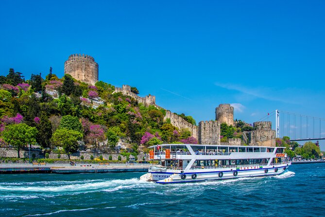Istanbul Bosphorus Sightseeing Cruise with Audio Guide - Getting On at Kabataş: Tickets, Seat Choices, and the Audio App