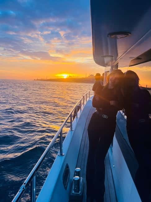 Istanbul: Bosphorus Sunset or Night Yacht Cruise & Transfers - Pickup and Transfers: Starting Smoothly Matters in Istanbul