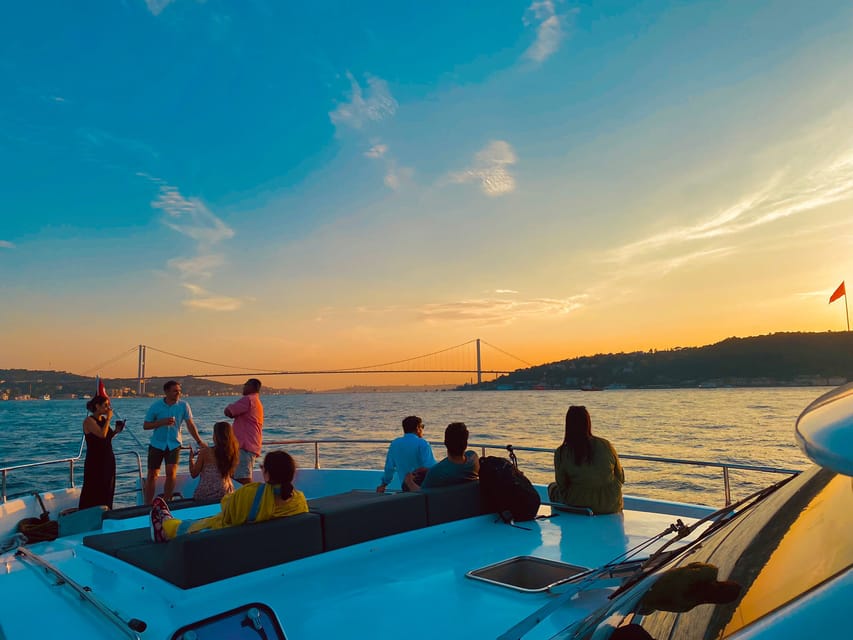 Istanbul: Bosphorus Sunset Yacht Cruise with Live Guide - Live guide on board: why the narration makes the time feel longer