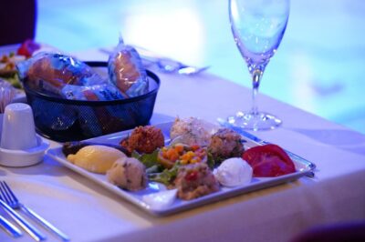 Istanbul: Dinner Cruise and Entertainment with Private Table - Dinner on Board: Turkish Meze, Your Main Choice, and Baklava