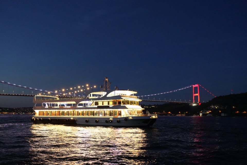 Istanbul: Dinner Cruise and Entertainment with Private Table - Dolmabahçe Palace: Starting the Night with Ottoman Grandeur