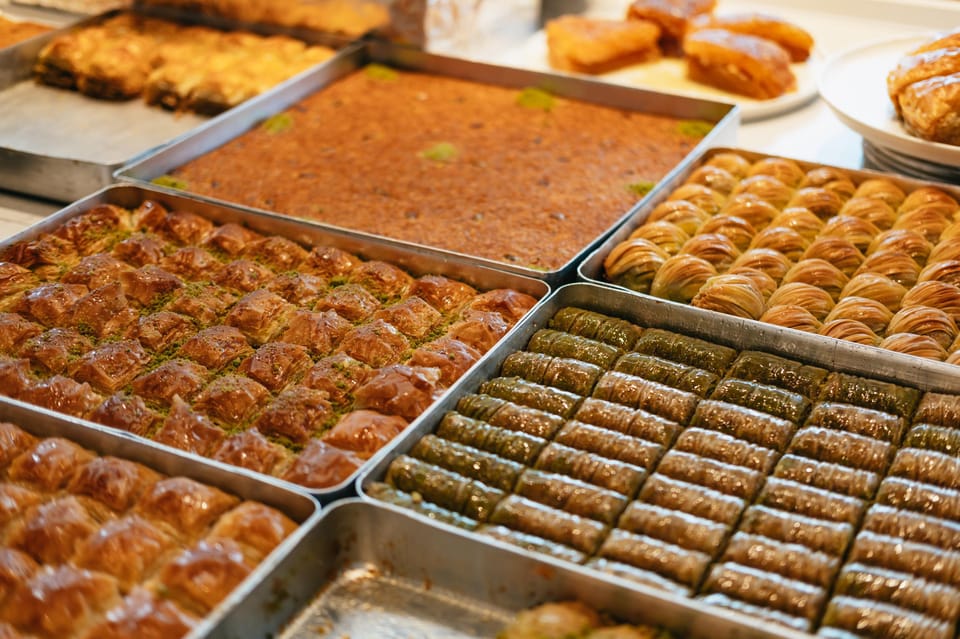 Istanbul: European and Asian Side Guided Foodie Walking Tour - Moda Finale: Tea, Street Food, and Dondurma