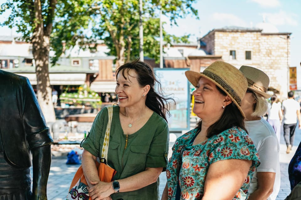 Istanbul: European and Asian Side Guided Foodie Walking Tour - Guide Style: Stories That Turn Dishes Into Context