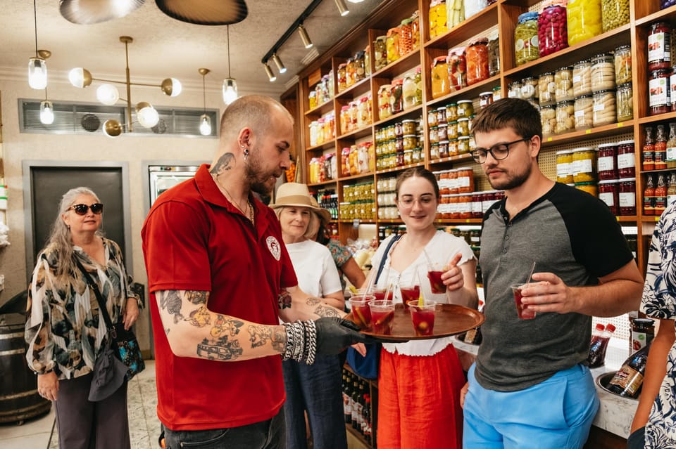 Istanbul: European and Asian Side Guided Foodie Walking Tour - Group Size, Timing, and What to Bring for a Long Day