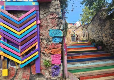Istanbul: Fener & Balat Guided Tour through Colored Streets - Renkli Merdivenler and the uphill reality of Fener
