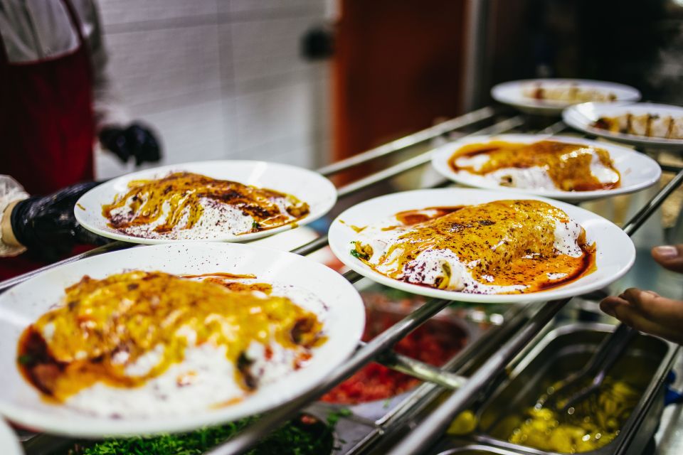 Istanbul: Guided Food and Culture Tour - Kadıköy Çarşı market time: street food browsing you can feel