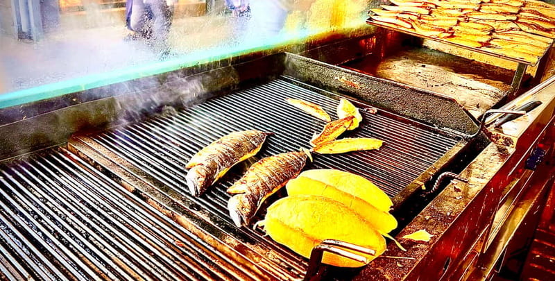 Istanbul: Guided Food Tour with Ferry Ride and Tastings - Vegetarian and vegan reality check (this is important)