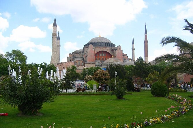 Istanbul: Hagia Sophia & Blue Mosque Guided & Small-Group Tour - Hippodrome Stops: Obelisks and the Heart of Ancient Constantinople