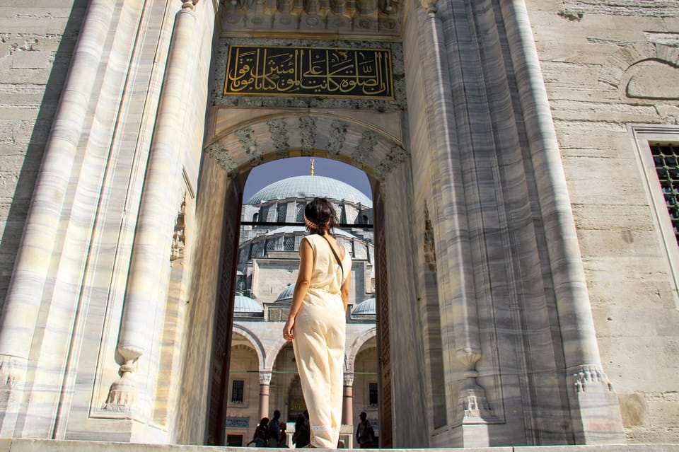 Istanbul: Hagia Sophia Skip-the-Line Ticket with Live Guide - Photo stop timing: great for the dome, better for your energy