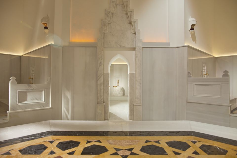 Istanbul: Hurrem Sultan Hamam Experience - Clay mask and aromatherapy massage: where relaxation turns into pampering