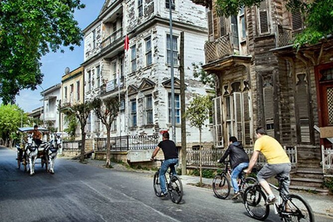 Istanbul Princes Island Tour with Lunch & Hotel Transfer - Guide quality: when it goes well, it’s a big difference