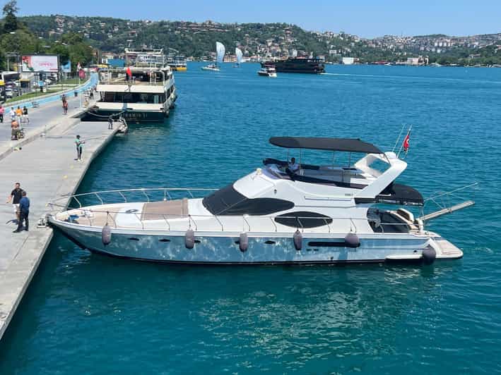 Istanbul: Private Bosphorus Strait Sightseeing Yacht Cruise - Why a private Bosphorus cruise shows Istanbul differently