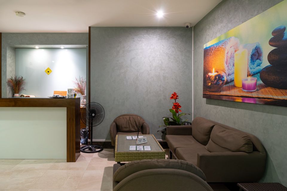 Istanbul: Private Turkish Bath, Massage, and Pool in Taksim - Where and How You Meet: Grand Hotel de Pera and the Spa Floor