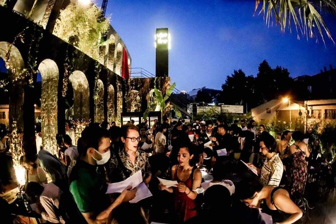 Istanbul Pub Crawl: Shots & Stories - VIP entry and welcome shots: how the included value adds up