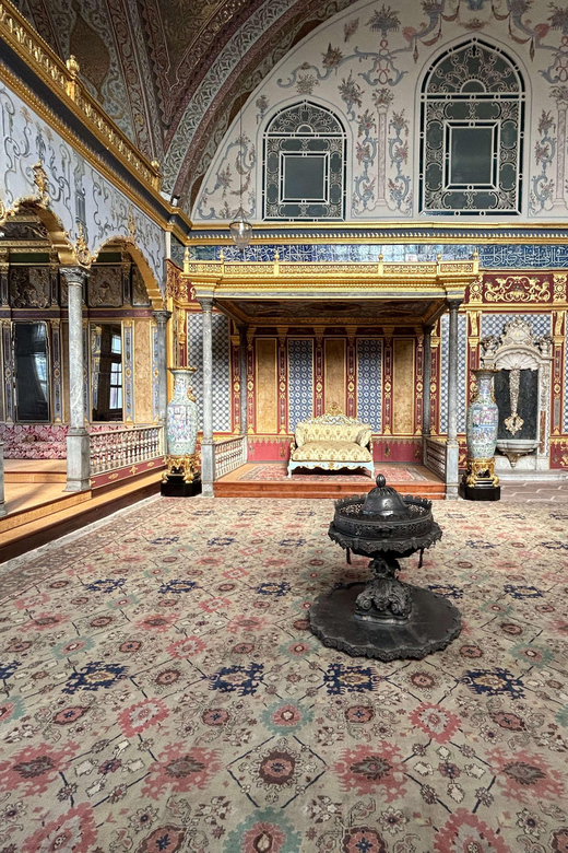 Istanbul: Topkapi Palace & Harem Museum Ticket & Audio Guide - Topkapi Palace Highlights: Where Your Time Should Go
