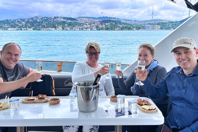 Luxury Bosphorus Yacht Tour – Asian Side Stop & Exploration - What you actually see: the Bosphorus route in plain English