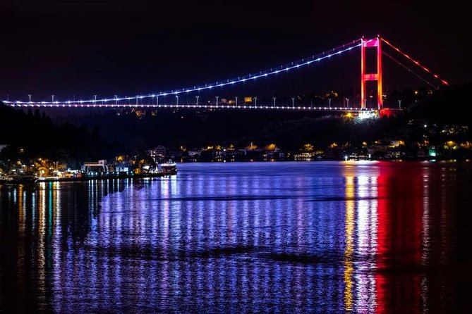 Stage Front Bosphorus Dinner Cruise with Pickup & Drinks included - Drinks included: the good part and the watch-out